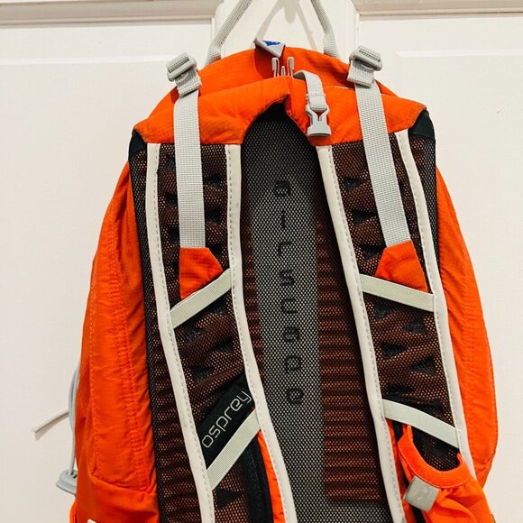 Osprey Talon 11 Hiking Backpack - Picture 6 of 11